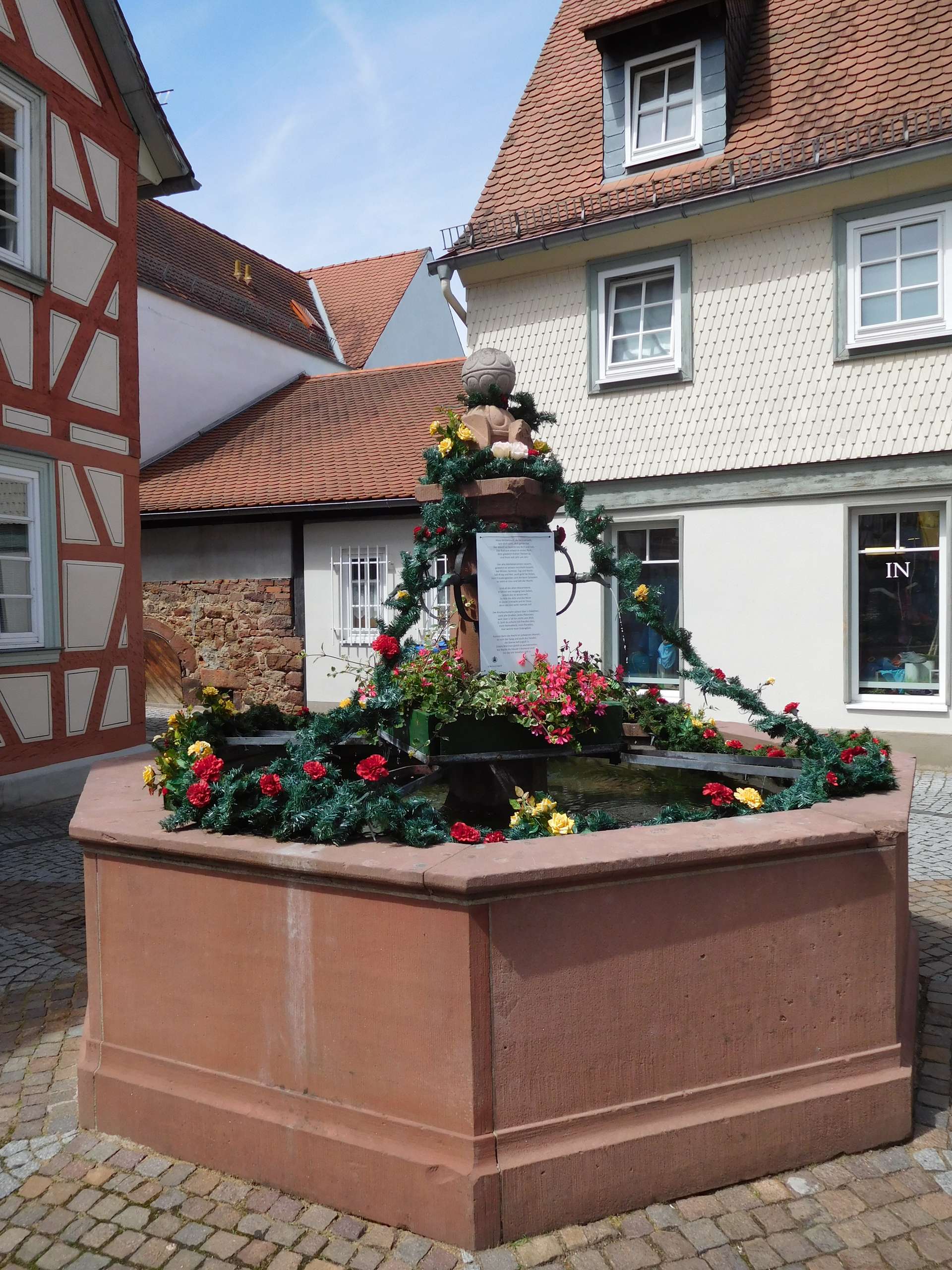 Schwiegermütter-Brunnen