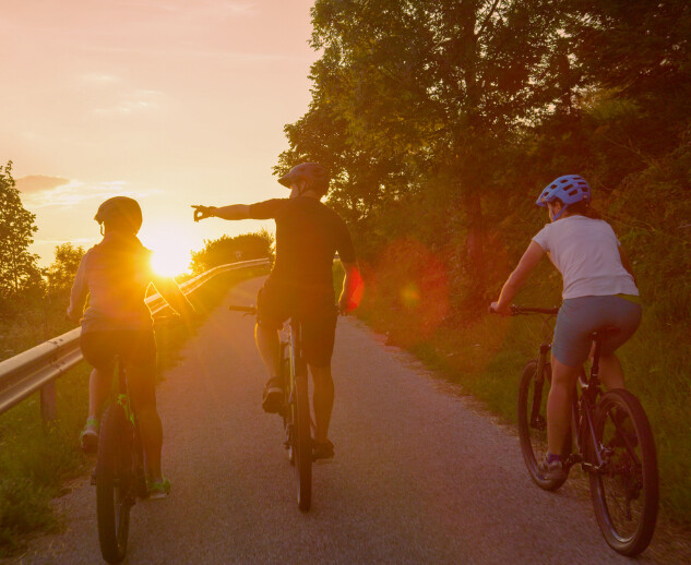 Plakat: Die Schmugglertour – Auf geheimer Mission durch das Dreiländereck - geführte E-Bike Tour